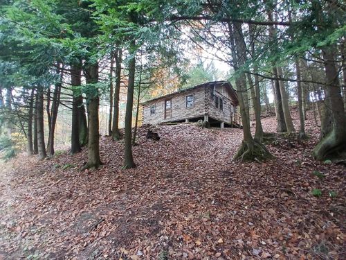 5 E Wilder Rd, West Lebanon, NH, 03784-3106 | Card Image