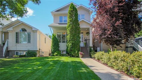 2728 Robinson St, Regina, SK, S4T2R6 | Card Image