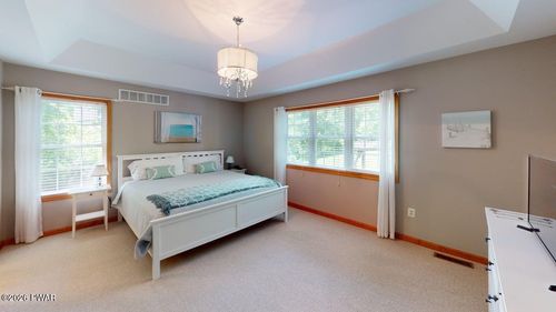 117 Country Club Dr, Hawley, PA, 18428 | Card Image