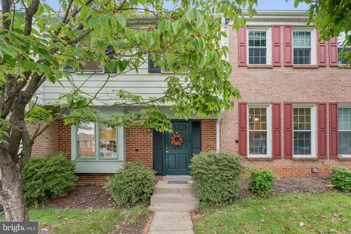 2951 Cashel Ln, VIENNA, VA, 22181-6068 | Card Image