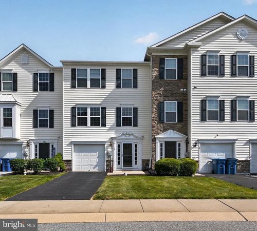 44-44 Tuxford Ln, COATESVILLE, PA, 19320-1635 | Card Image
