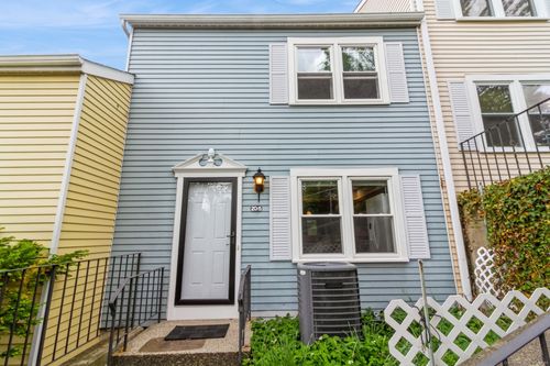 unit-20-5-55 Mill Plain Rd, Danbury, CT, 06811-5159 | Card Image