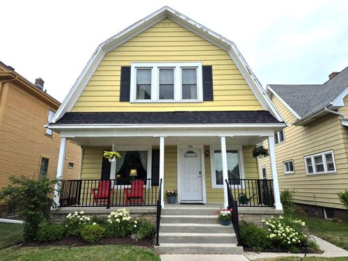 830 Swift Ave, Sheboygan, WI, 53081-6044 | Card Image
