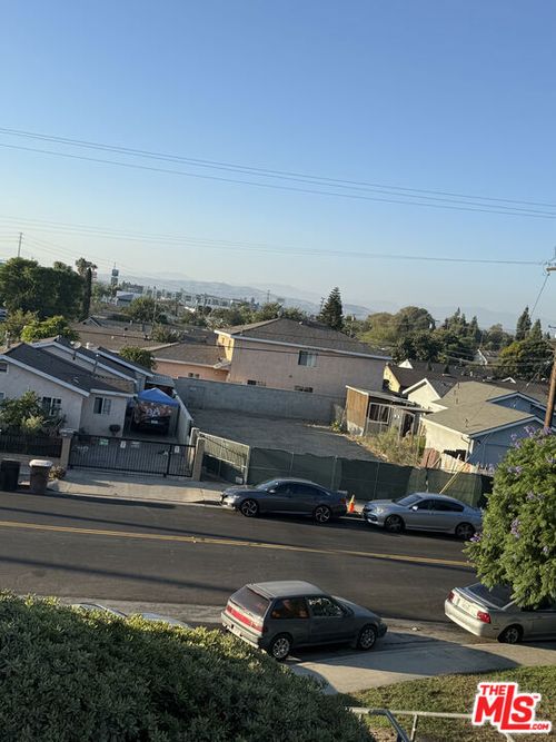 325 W La Jolla St, Placentia, CA, 92870-7116 | Card Image