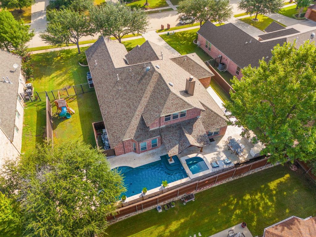 Pond Crest Trl, Fairview, TX 75069