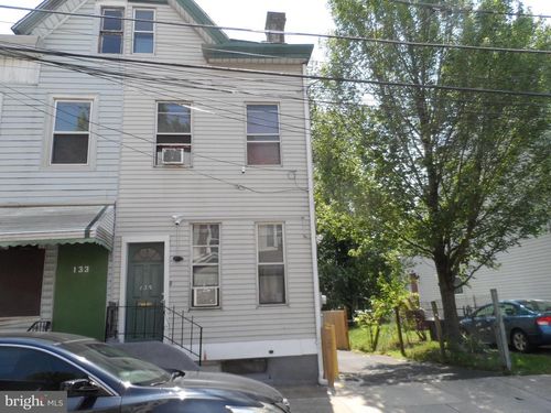 135 Fountain Ave, Trenton, NJ, 08618-3825 | Card Image