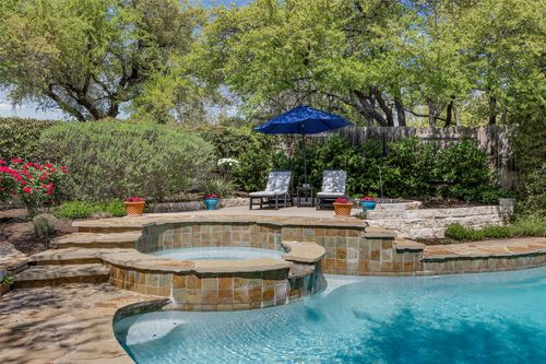 2200 Rio Mesa Dr, Austin, TX, 78732-1938 | Card Image