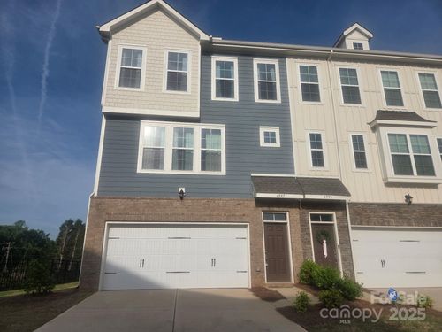 6997 Waterstone Dr, Sherrills Ford, NC, 28673-9517 | Card Image