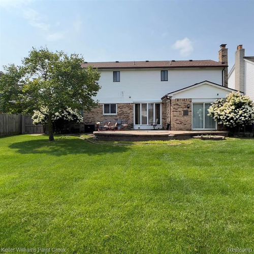 47064 Sarnus Dr, Macomb, MI, 48044-4820 | Card Image