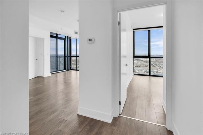 3207 - 2916 7 Highway, House attached with 2 bedrooms, 2 bathrooms and 1 parking in Vaughan ON | Image 10