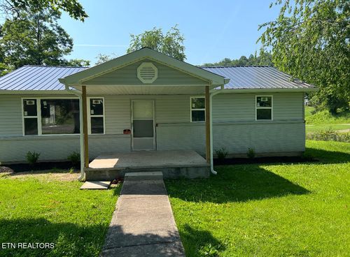 139 Depot Dr, Rose Hill, VA, 24281-8049 | Card Image