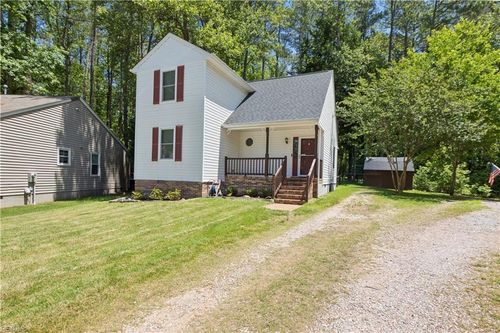 3325 Ridgedale Ave, Toano, VA, 23168-9062 | Card Image
