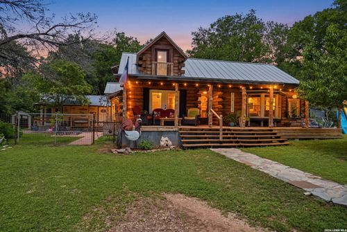 117 Roundup Dr, Wimberley, TX, 78676-9535 | Card Image