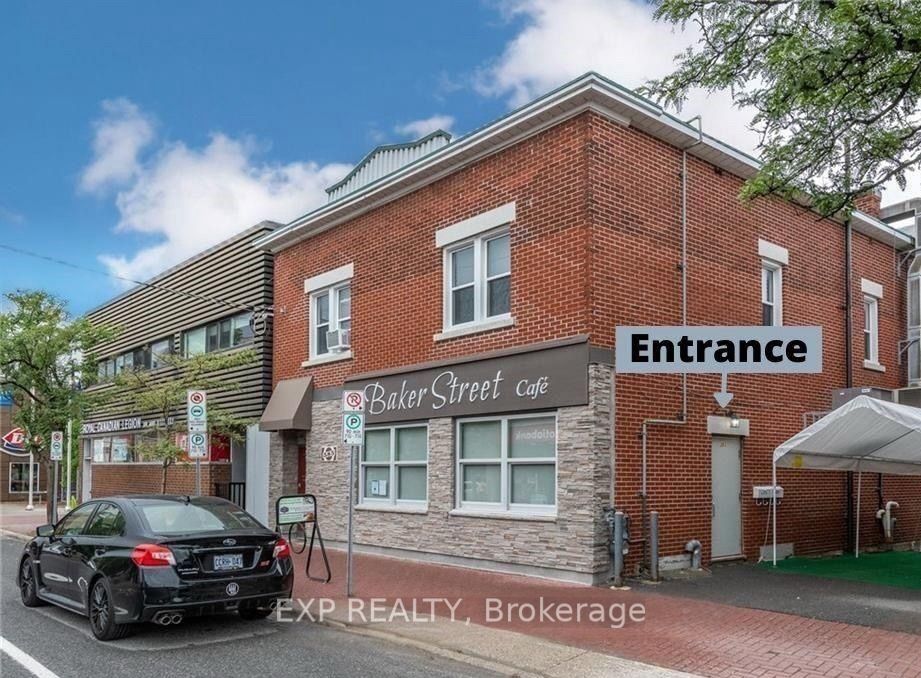 Residential Lease in Carlingwood - Westboro and Area 3