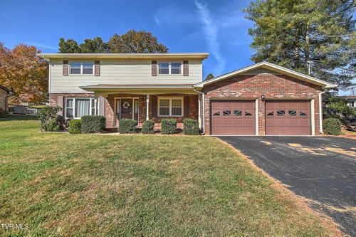 104 Regency Dr, Kingsport, TN, 37663-3337 | Card Image