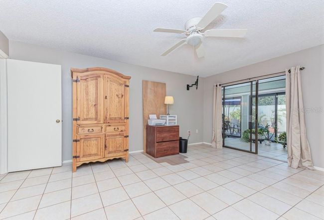 597 Lakeside Dr, Condo with 2 bedrooms, 2 bathrooms and null parking in BRADENTON FL | Image 21