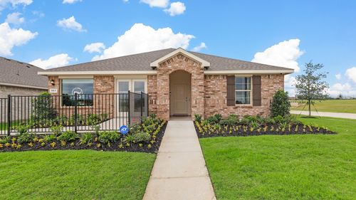 561 Marsh St, Cleburne, TX, 76033-5076 | Card Image
