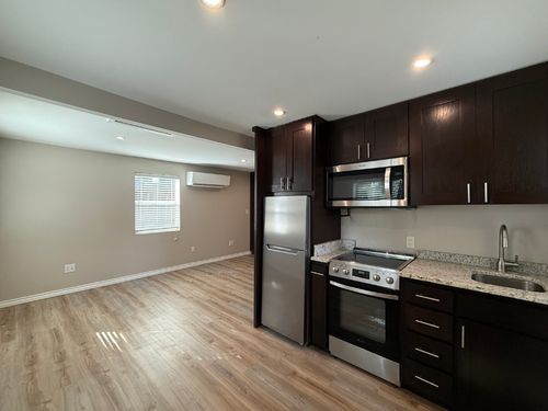 2519 N Garrett Ave, Dallas, TX, 75206-6627 | Card Image
