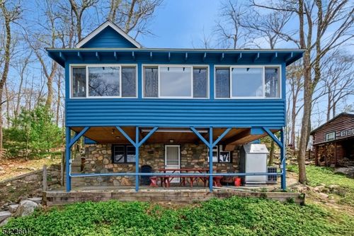 1193 Lakeside Dr E, Highland Lakes, NJ, 07422-1903 | Card Image