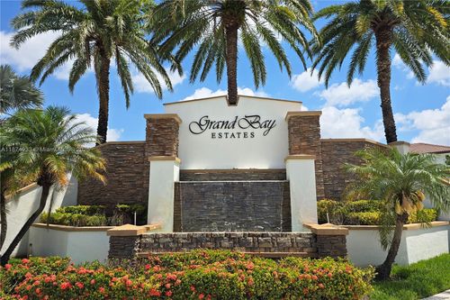 9871 Nw 88th Ter, Doral, FL, 33178-2495 | Card Image