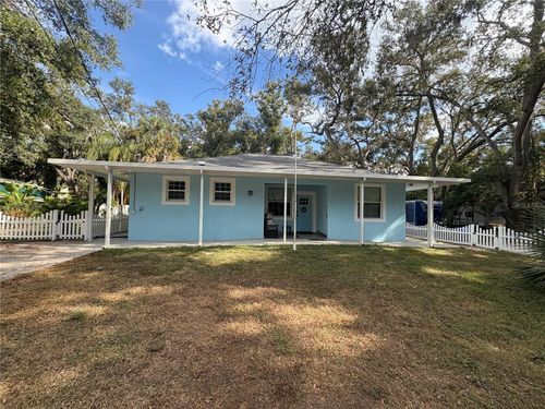 3715 Valley Tree Dr, Tampa, FL, 33610-9121 | Card Image