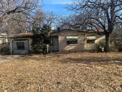 6329 Ava Court Dr, Fort Worth, TX, 76112-8004 | Card Image