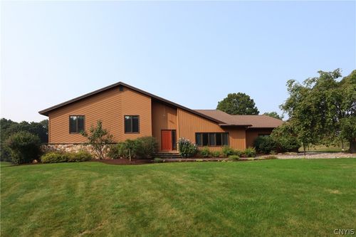 5002 Saddlebrook Dr, Fayetteville, NY, 13066-9786 | Card Image