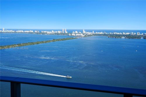 ph5801-700 Ne 24th St, Miami, FL, 33137-5498 | Card Image