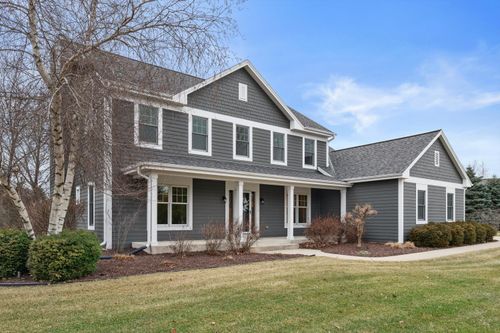 W285N7383 Bark River Rd, Hartland, WI, 53029 | Card Image