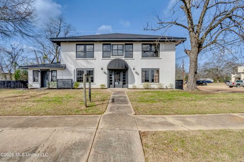 105 N College St, Brandon, MS, 39042-3167 | Card Image