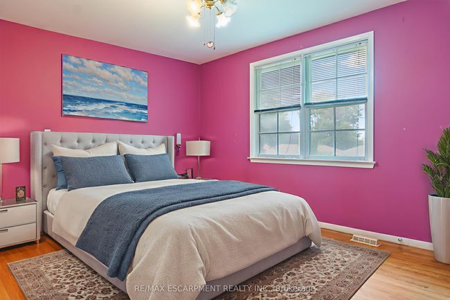 1 Dunbarton Cres, House other with 4 bedrooms, 3 bathrooms and 4 parking in Brampton ON | Image 16