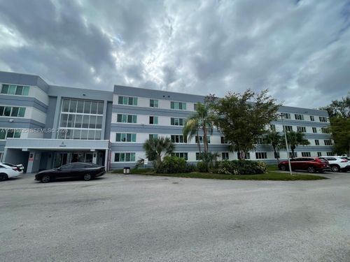 a2q-14830 Naranja Lakes Blvd, Homestead, FL, 33032-8337 | Card Image