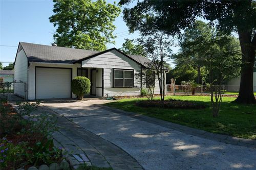 7102 Raton St, Houston, TX, 77055-3735 | Card Image