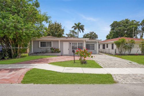 2844 Funston St, Hollywood, FL, 33020-5602 | Card Image