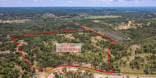 641-641 N Beretta Dr, Fredericksburg, TX, 78624 | Card Image