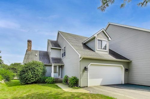 640 Wilbur Ct, Gurnee, IL, 60031-3132 | Card Image