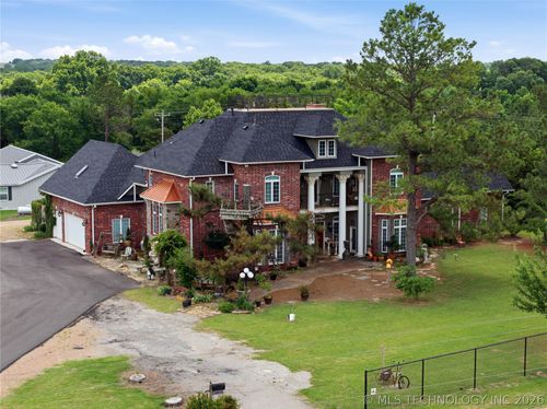 109192 N 3740 Rd, Okemah, OK, 74859-6506 | Card Image