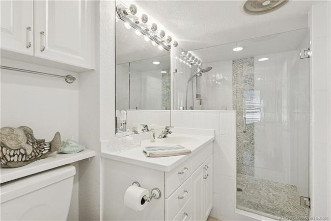 Primary ensuite bathroom | Image 17