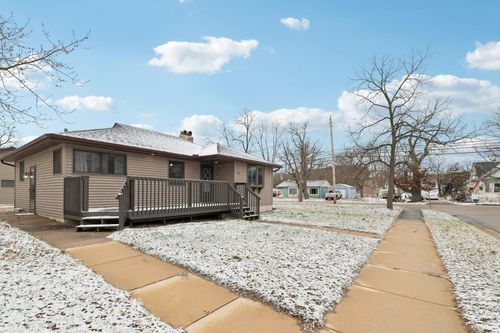 278 Central Ave, Montello, WI, 53949-9301 | Card Image