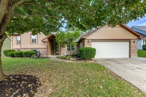 351 Park Ln, Springboro, OH, 45066-1083 | Card Image