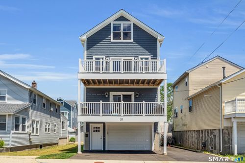 32 Deerfield Ave, Milford, CT, 06460-7316 | Card Image