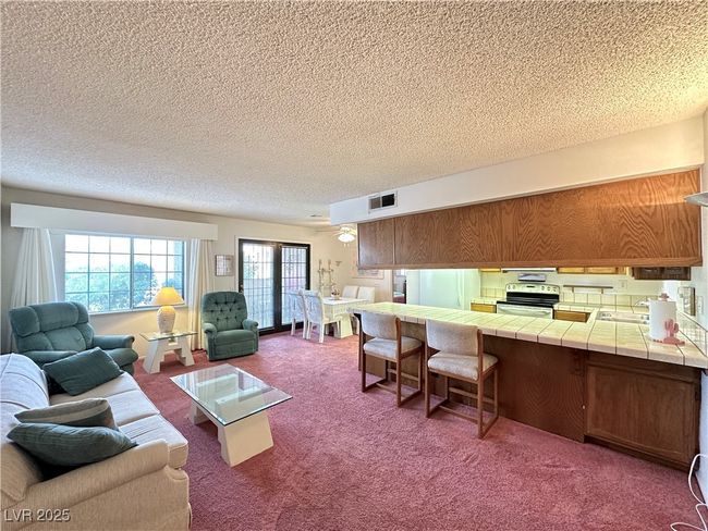 UNIT-351 - 4151 Sanderling Cir, Condo with 2 bedrooms, 2 bathrooms and null parking in Las Vegas NV | Image 5
