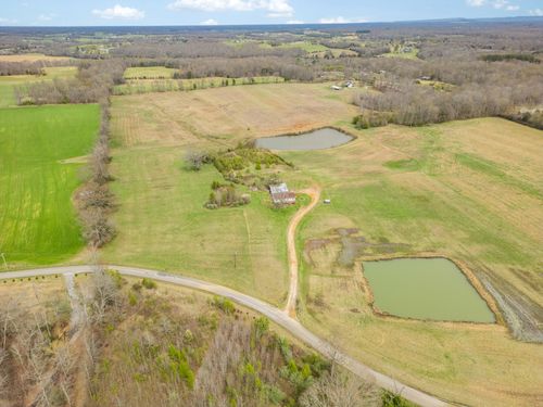 2906 Bybee Branch Rd, McMinnville, TN, 37110-4728 | Card Image