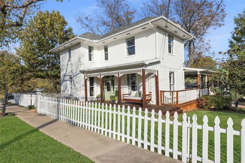 601 Parker St, Mckinney, TX, 75069-4970 | Card Image