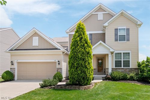 49 Garnett Cir, Copley, OH, 44321-1011 | Card Image