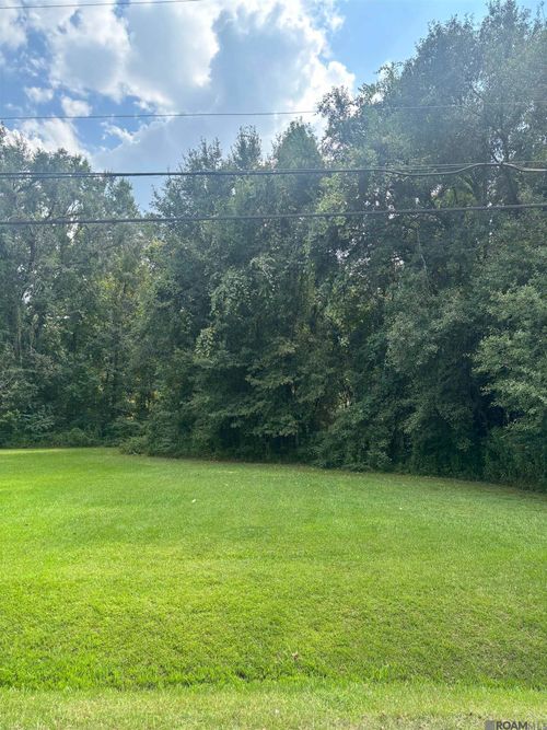 868 Saint John Ln, Baton Rouge, LA, 70807-1424 | Card Image