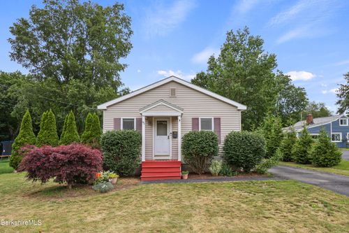 91 Greenwich St, Pittsfield, MA, 01201-1911 | Card Image