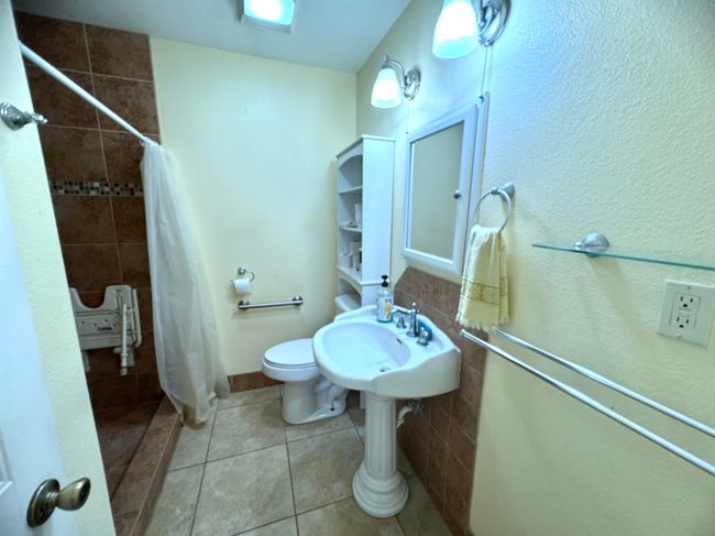2335 Beverly St, House other with 4 bedrooms, 2 bathrooms and null parking in Bridge City TX | Image 23