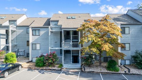 unit-1218-150 Sailors Cove Dr, Moneta, VA, 24121-3394 | Card Image
