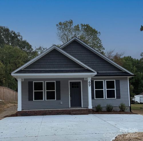 69 Lake Dr Nw, Concord, NC, 28027-6074 | Card Image